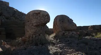 Nemrut Dağı, Uzak Doğulu Turistleri Ağırlıyor