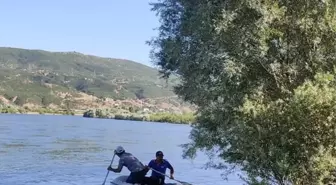 Bingöl'de Murat Nehri'nde mahsur kalan 3 kişi AFAD tarafından kurtarıldı