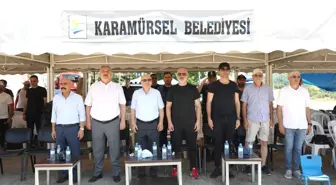 Karamürsel'de Geleneksel Atıcılık Yarışması Düzenlendi