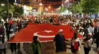 Van'da Demokrasi Yürüyüşü düzenlendi