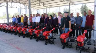Adana'da Kırsal Dezavantajlı Alanlara Makine Desteği