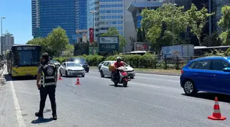 Beşiktaş'ta Sivil Trafik Polislerinden Minibüs Denetimi