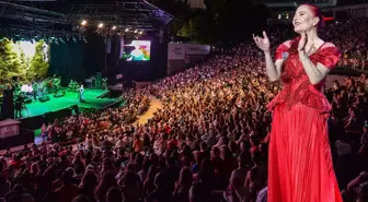 Candan Erçetin, KerkiSolfej Konserinde Unutulmaz Performans Sergiledi