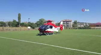 Hayat kurtaran ambulans helikopter Alucra'dan havalandı