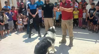 Kahramanmaraş'ta konteyner kentte kalan çocuklara eğlence ve bilgilendirme