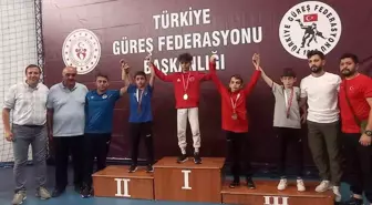 Düzce Belediyesi Güreş İhtisas Kulübü Sporcuları Ankara'da Şampiyonluk Kazandı