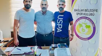 Bağlar Belediyespor, iç transferde 5 futbolcuyla anlaştı