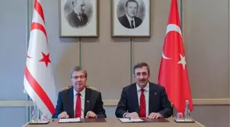 Cevdet Yılmaz, KKTC Başbakanı Ünal Üstel ile bir araya geldi