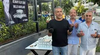 Adana'da klimayı icat eden ABD'li mühendisin anısına tatlı dağıtıldı