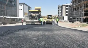 Diyarbakır Bağlar Belediyesi Yol ve Asfalt Çalışmalarını Sürdürüyor