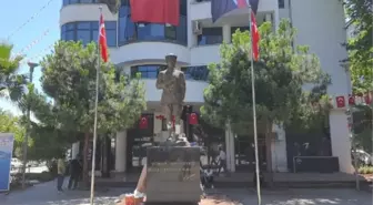 Akçaabat'ta Atatürk Heykeline Saldırı