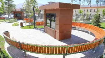 Niğde Belediyesi Parklarda Ücretsiz Kitap Okuma Alanları Oluşturuyor