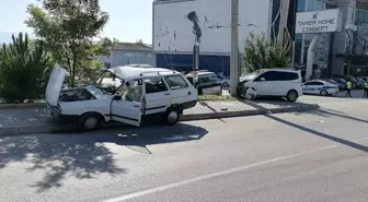 Samsun'da Otomobil ve Hafif Ticari Araç Çarpışması: 2 Ölü, 2 Yaralı