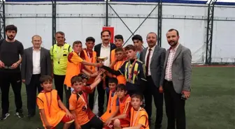 Çıldır'da düzenlenen Yaz Kuran Kursları futbol turnuvası sona erdi