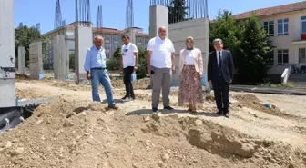 Amasya'da yapımı devam eden anaokulu inşaatı incelendi