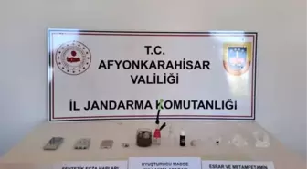 Afyonkarahisar'da Ev Baskınında 20 Kök Kenevir Ele Geçirildi