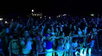 Zara, Prizren'de muhteşem bir konser verdi