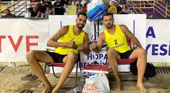 Hopa Kültür Sanat ve Deniz Festivali'nde Plaj Voleybolu Turnuvası Devam Ediyor