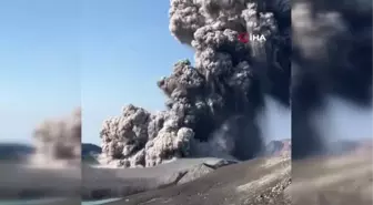 Ebeko Yanardağı'nda patlama