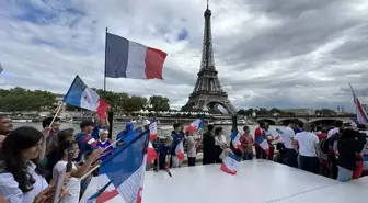 2024 Paris Olimpiyat Oyunları Meşalesi Tanıtıldı