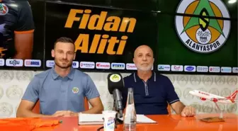 Alanyaspor, Fidan Aliti ile 3 yıllık sözleşme imzaladı