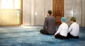 2 rekatlık Aşure gecesi namazı nasıl kılınır? Aşure gecesinde kılınacak 2 ve 100 rekatlık namaz ve tarifleri! Muharrem'in 10. gecesi namazı