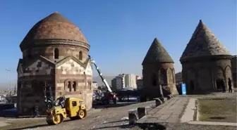 Tarihi yapılarda depremlerin izini sürüyorlar