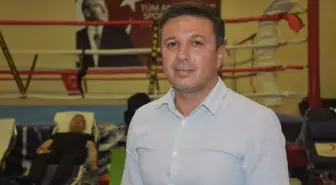 Antalya'da Muaythai Milli Takımı Kızılay'a Kan Bağışında Bulundu