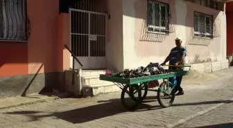 Sokaklarda Patlıcan Satışı Yapan Seyyar Manav, Afrika Sıcaklarına Aldırmadı