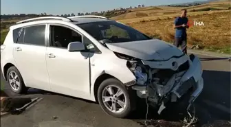 İki otomobil çarpıştı: 4 yaralı