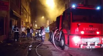 Kırşehir'de İş Hanında Çıkan Yangın Sonucu 9 İş Yeri Kullanılamaz Hale Geldi