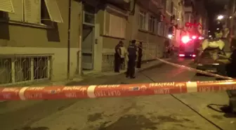 İzmir'de Yangında Mahsur Kalan Kişi Yanarak Öldü