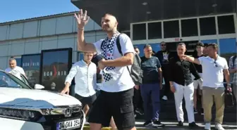 Beşiktaş, Ante Rebic'i transfer etmek için görüşmelere başladı