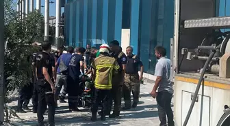 Bursa'da ekskavatör devrildi, operatör yaralandı