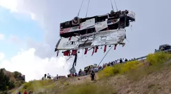 Kars'ta Yolcu Otobüsü Şarampole Devrildi: 7 Ölü, 23 Yaralı