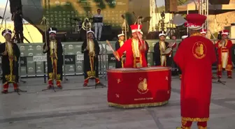 Tokat Topçam Şenlikleri'nde Tokat kebabı yapma yarışmasını Nergis Aydın kazandı