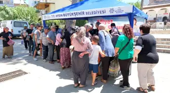 Aydın Büyükşehir Belediyesi Geleneksel Aşure İkramlarını Sürdürüyor