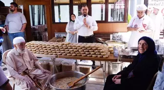 Eyüpsultan'da 17 Bin 489 Kase Aşure Dağıtıldı