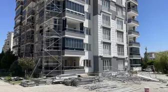 Malatya'da İnşaat İskelesi Çöktü: 1 Ölü, 2 Yaralı