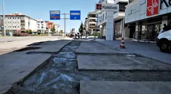 Nevşehir Belediyesi Zübeyde Hanım Caddesi'nde Yağmur Suyu Hattı Güçlendirme Çalışması Yaptı