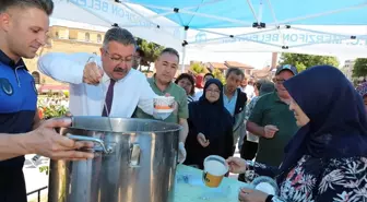 Amasya Merzifon'da Muharrem Ayı Dolayısıyla Aşure Dağıtıldı