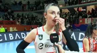 Milli Voleybolcu Hande Baladın'ı tehdit ettiği iddia edilen şüpheli tutuklandı