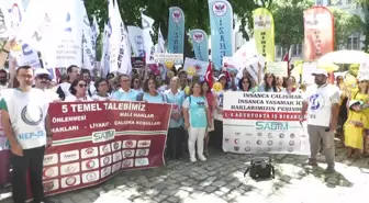 Sağlık Çalışanları İzmir'de İş Bıraktı... İzmir Aile Hekimleri Derneği Başkanı Çolak: 'Yaşamak ve Yaşatmak İstiyoruz'