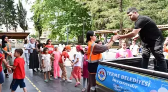 Terme Belediye Başkanı Yaz Kur'an Kursu Öğrencilerine Dondurma İkramında Bulundu