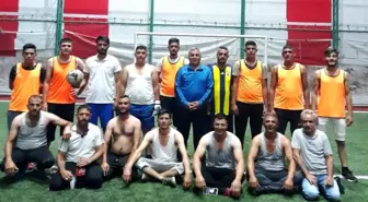 Altıntaş Belediyesi Roman Kültür Evi Projesi Kapsamında Halı Futbol Turnuvası Düzenlendi