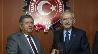 CHP Genel Başkanı Kılıçdaroğlu, Tüm Emekliler Derneğini ziyaret etti