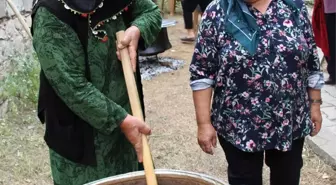 Sivas'ın Suşehri ilçesinde muharrem ayı dolayısıyla aşure etkinliği düzenlendi