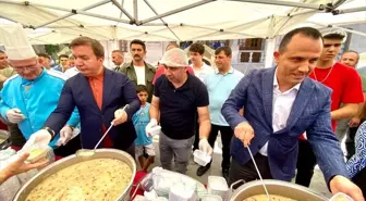 Aksaray Barosu'ndan 15 Temmuz Milli İrade Meydanı'nda aşure dağıtım programı