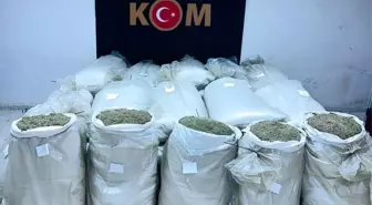 Edirne'de 720 Kilo Kaçak Çay Ele Geçirildi