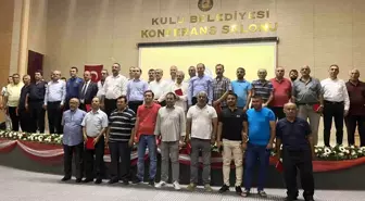 Kulu'da 25 Yılını Dolduran Esnaflara Plaket Verildi